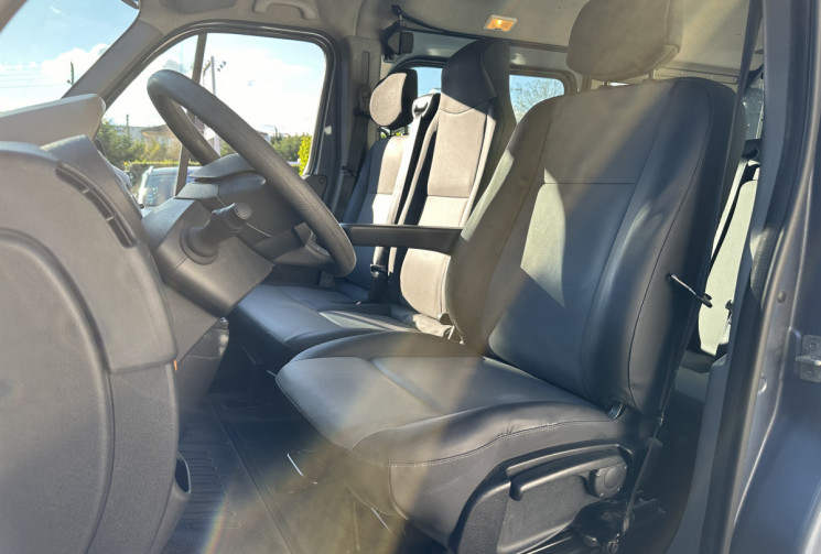 RENAULT Master Combi / 9 places / TVA RECUPERABLE / 2.3 dCi / 110 ch / Suivi Renault / Pas de clim